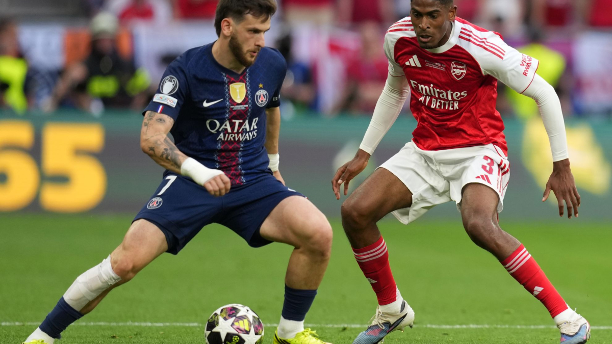 Los premios de la Champions: 'Kvaradona' se lleva el MVP, Güler el 'Jugador Revelación' y dos mundialistas españoles en el once