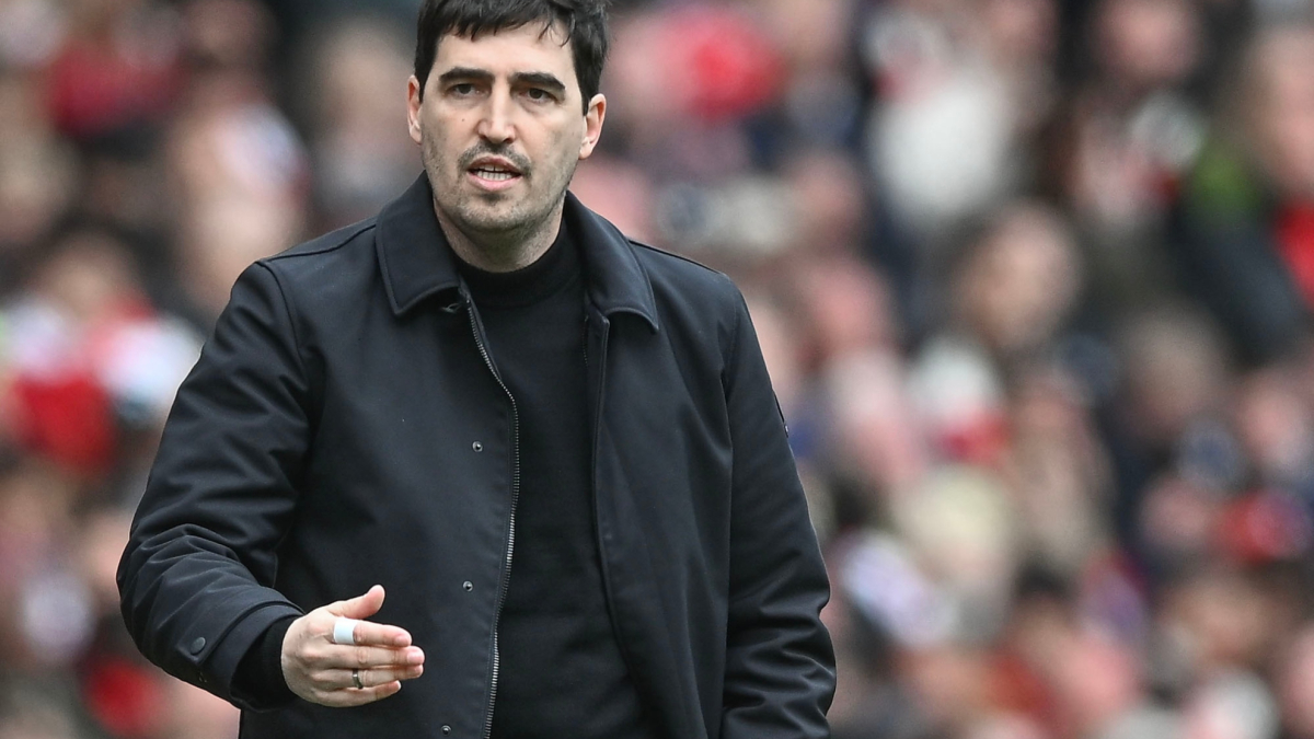 Andoni Iraola asume las riendas del Liverpool