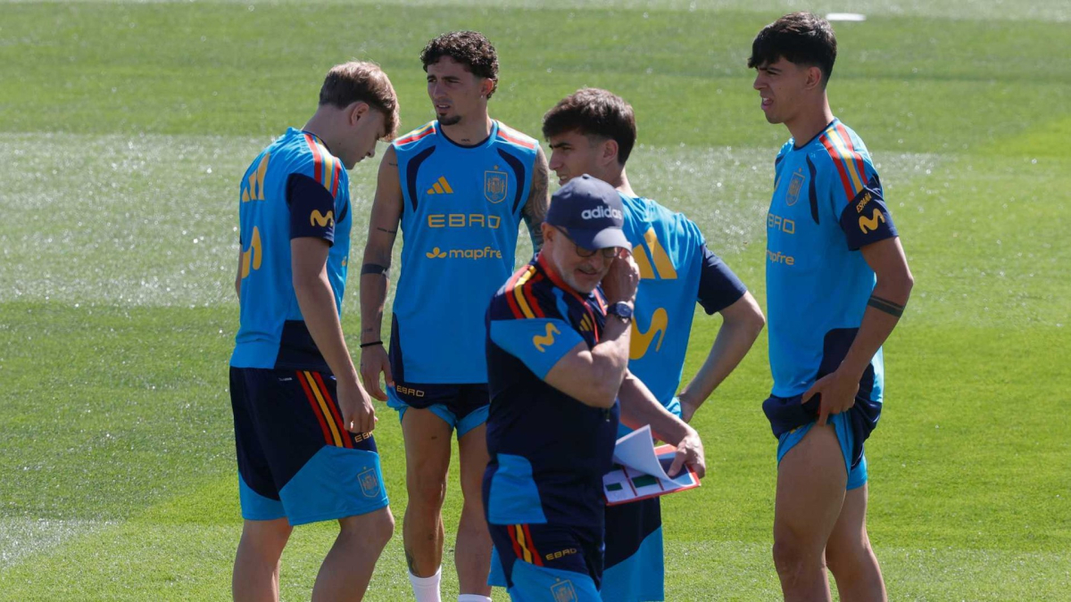 España entrena sin Lamine Yamal, Nico Williams, ni Víctor Muñoz