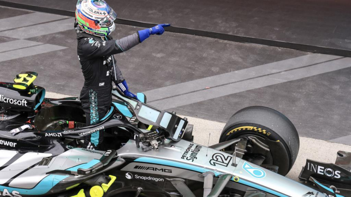 Mercedes impone reglas entre Antonelli y Russell