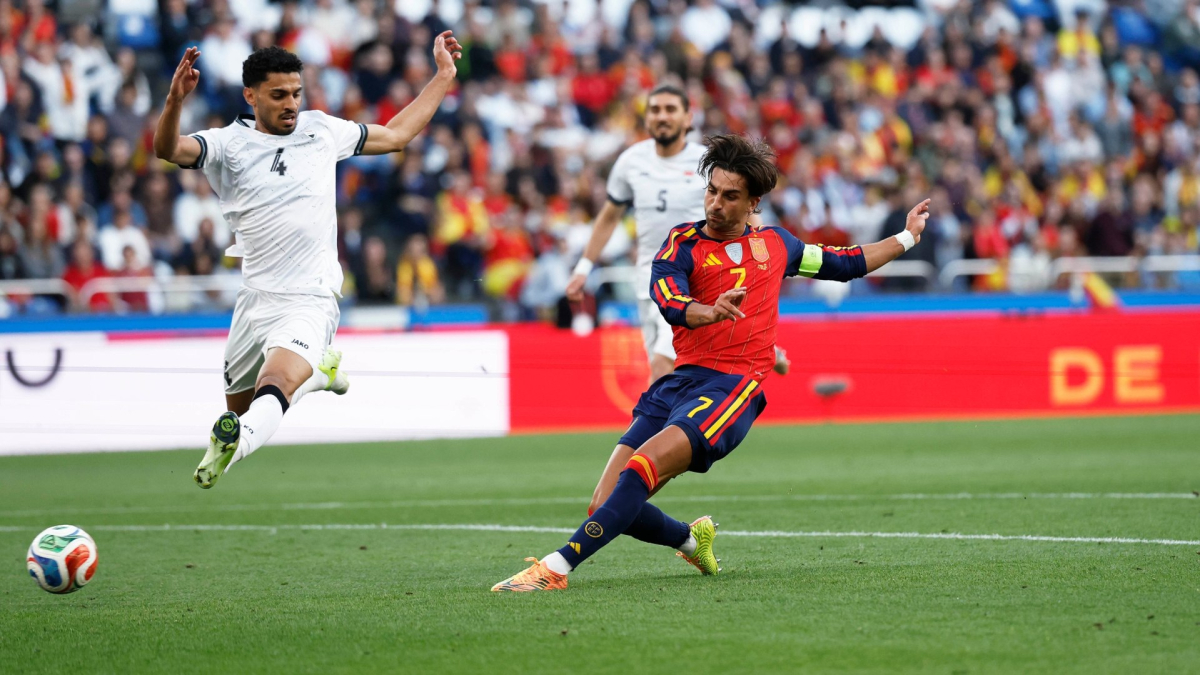 Ferran escala posiciones en el top ten de máximos goleadores de la historia de la Selección