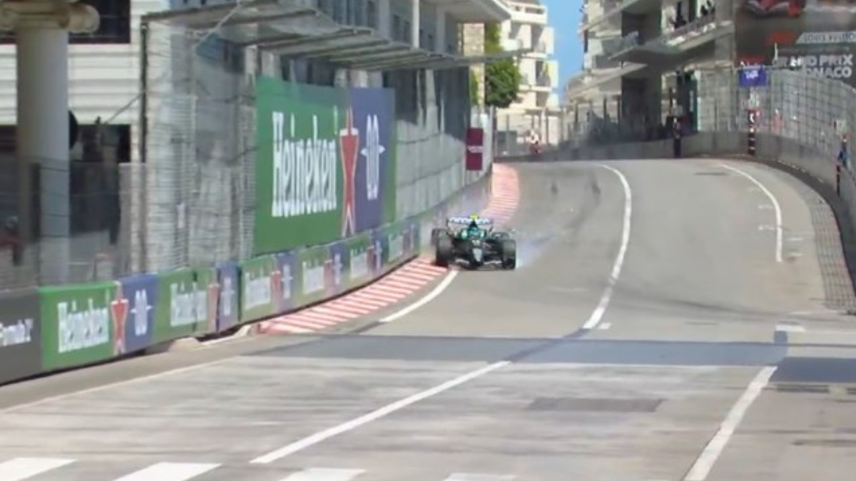 Alonso besa el muro y Ferrari asusta en Mónaco