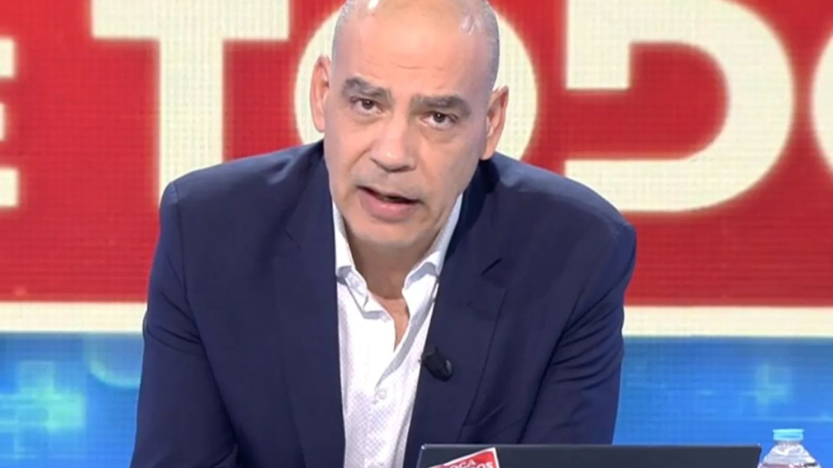 Nacho Abad estalla contra Ramón Espinar tras decirle que va contra el presidente del Gobierno: "Estoy hasta los huev**”