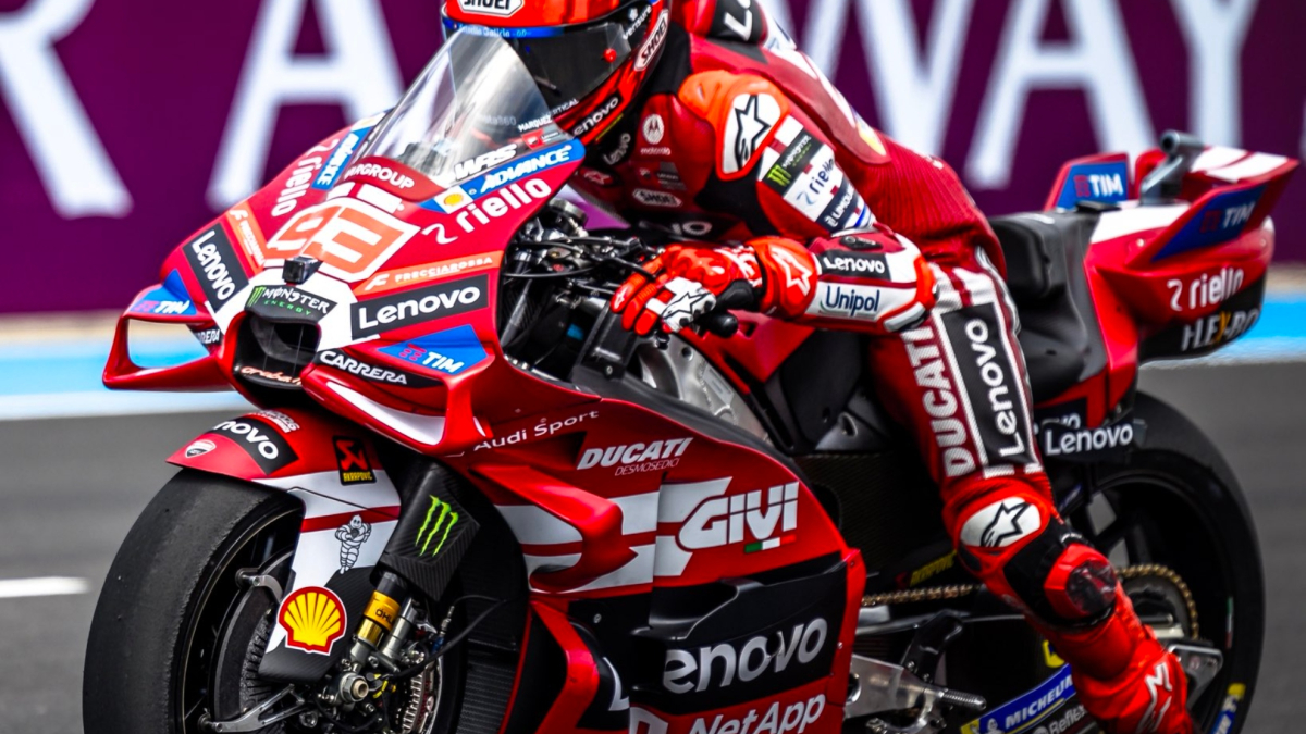 Marc Márquez se cae y hace la pole en Hungría