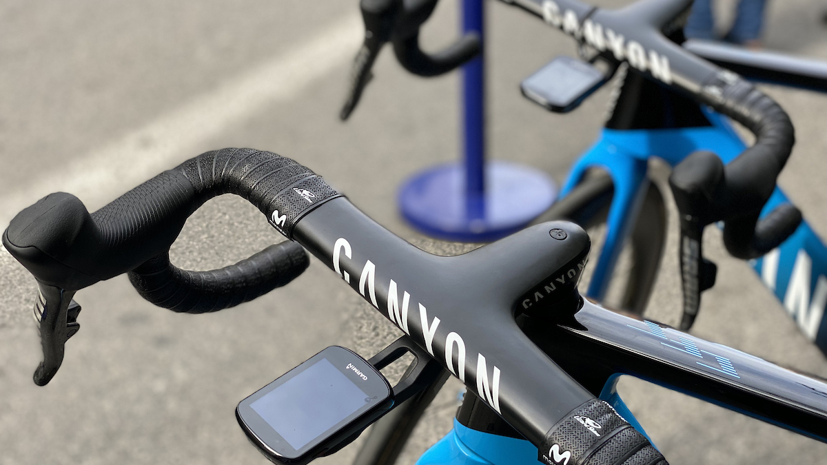 La UCI mete la tijera al material: límites a los ciclocomputadores y fin a los 'bolsillos aerodinámicos'