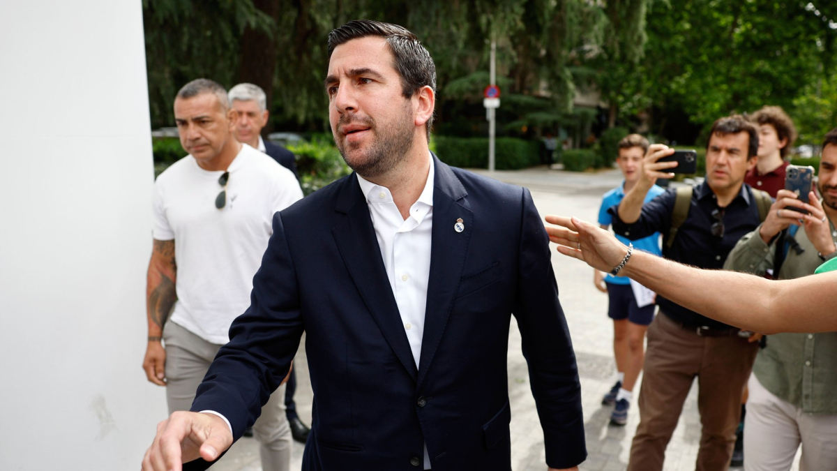 Riquelme: "Estamos preocupados de la situación económica del Madrid y esto necesita un cambio"