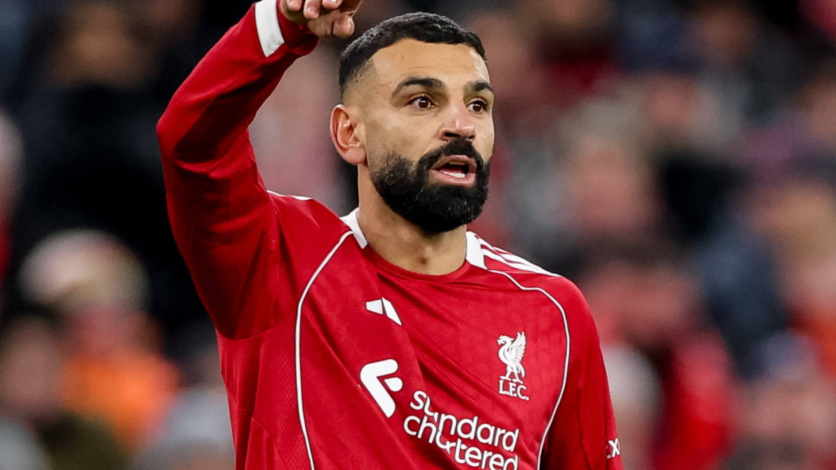 Los culpables de la "repugnante" persecución a Salah en Liverpool: "Que Carragher se lo diga a la cara"