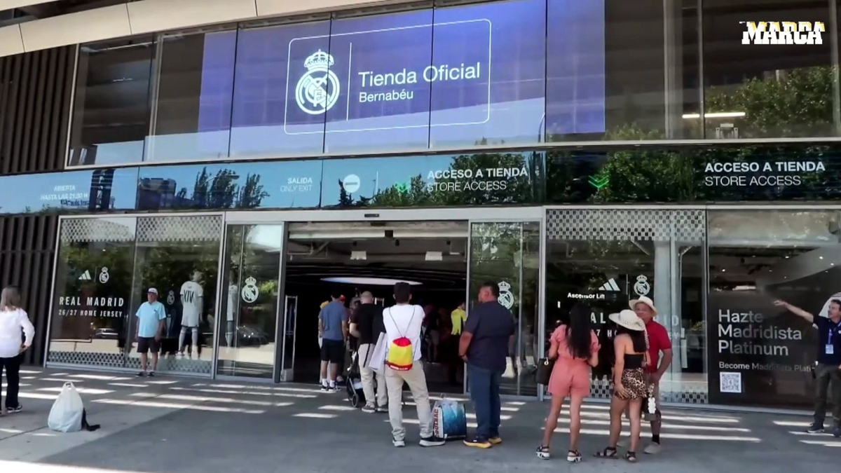 El Madrid vende la camiseta con el nombre de León XIV en 195 euros