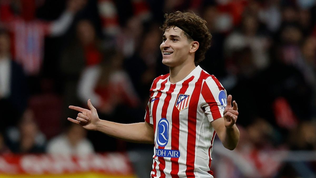Roberto Gómez: "El Atlético insiste: Julián se queda"
