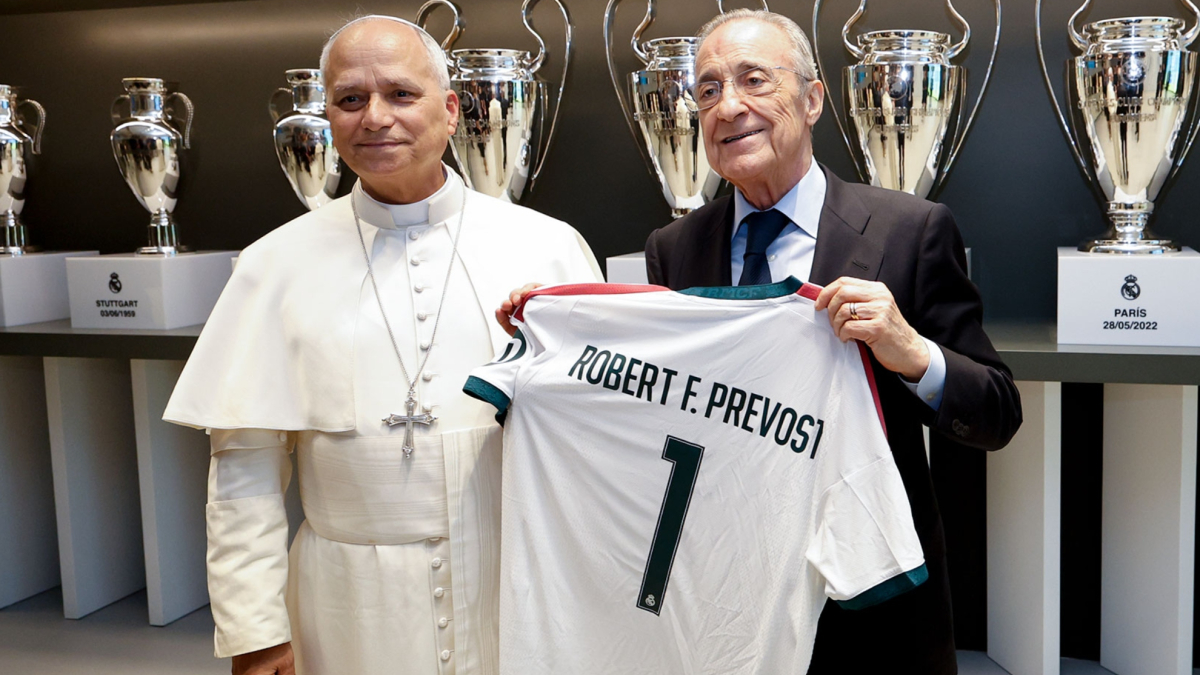 El lado blanco de León XIV: "Yo soy del Madrid por culpa de Miguel Ángel"