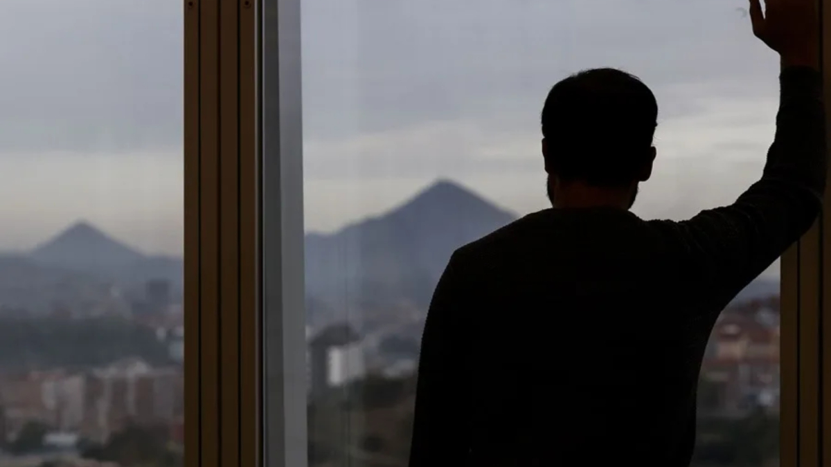 La salud mental dispara las bajas laborales en España: cifras récord en 2025