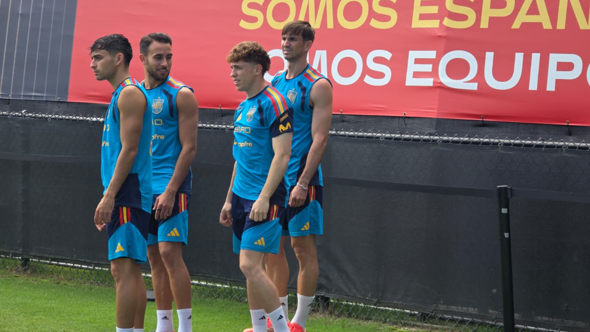  Vícto Muñoz se suma al grupo y De la Fuente ya tiene a los 26