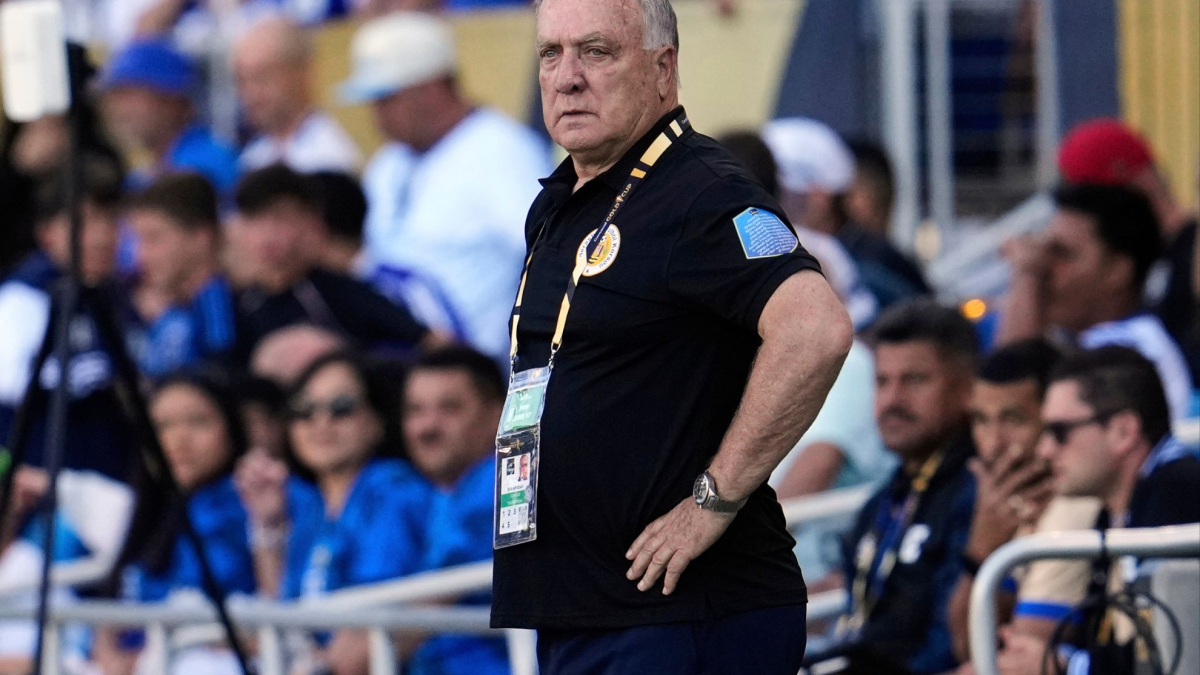 Dick Advocaat, el 'abuelo' del Mundial que mide a la próxima generación: "Tengo suerte de que me sig
