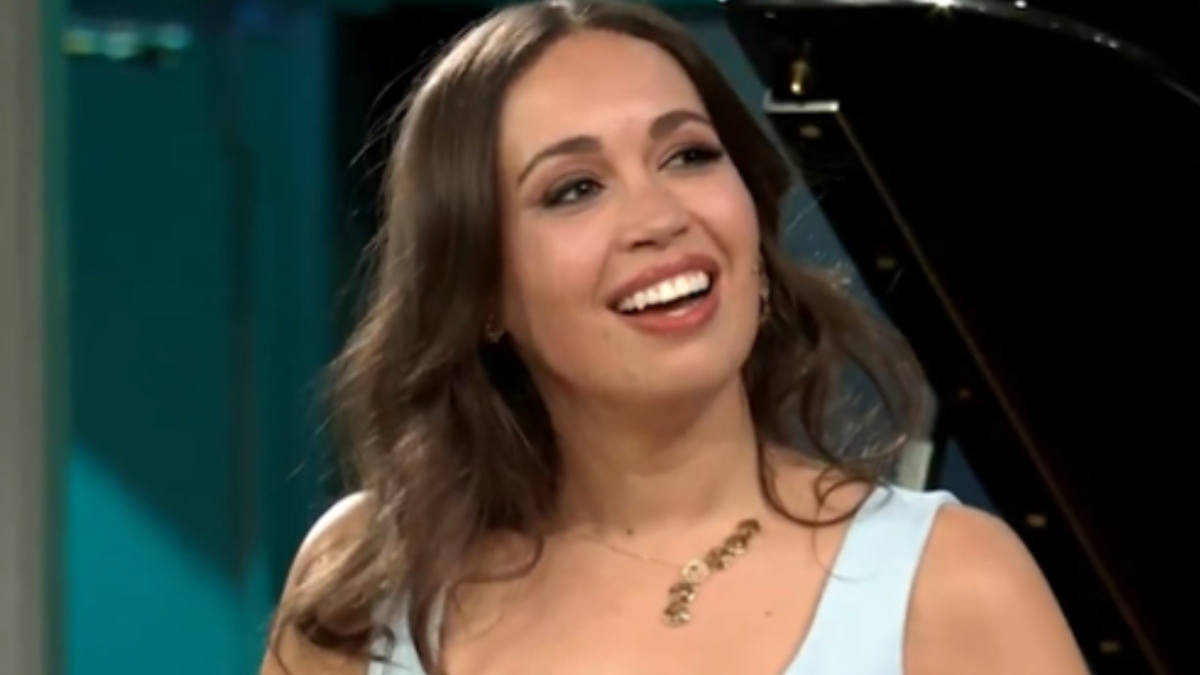 Nadine Sierra no se corta y deja a Broncano sin palabras al hablar de sus relaciones íntimas: “En todos lados, estoy cansada”