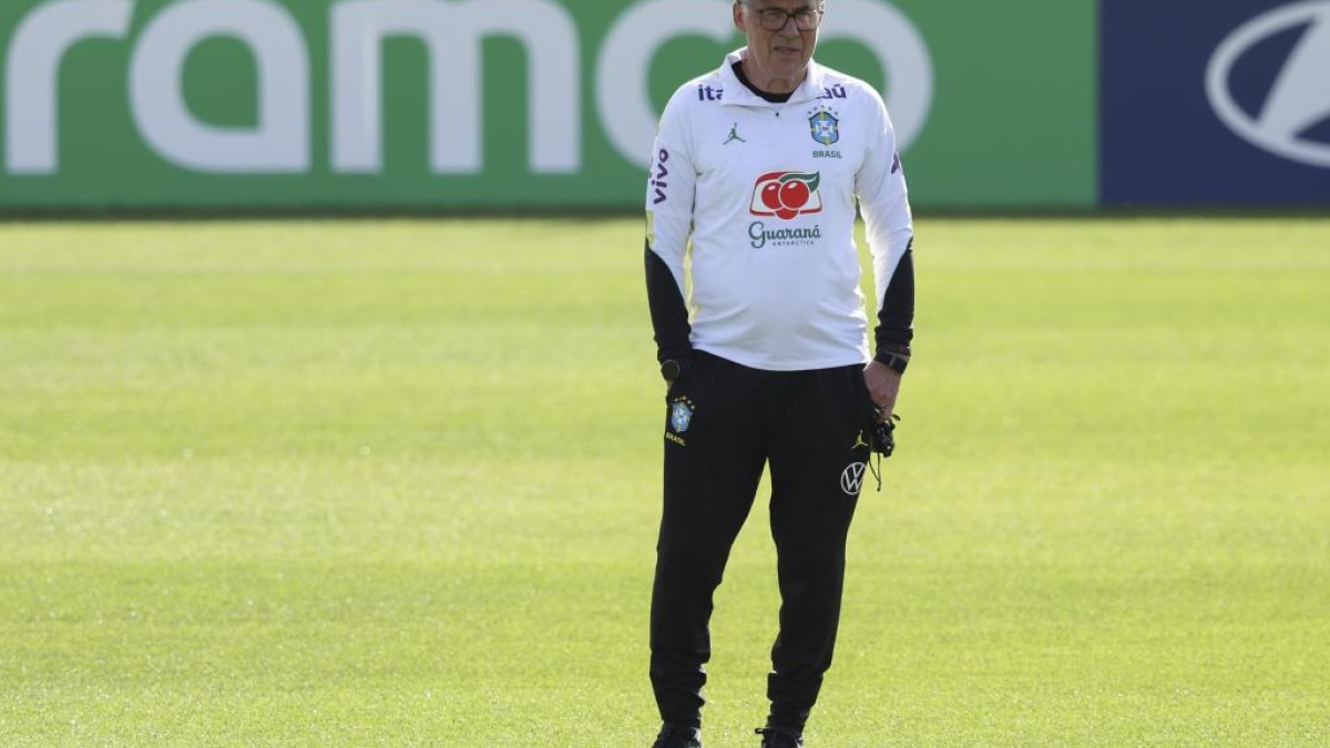Ancelotti: 'El fútbol no tiene secretos, pero prefiero comunicarlo antes a los jugadores'