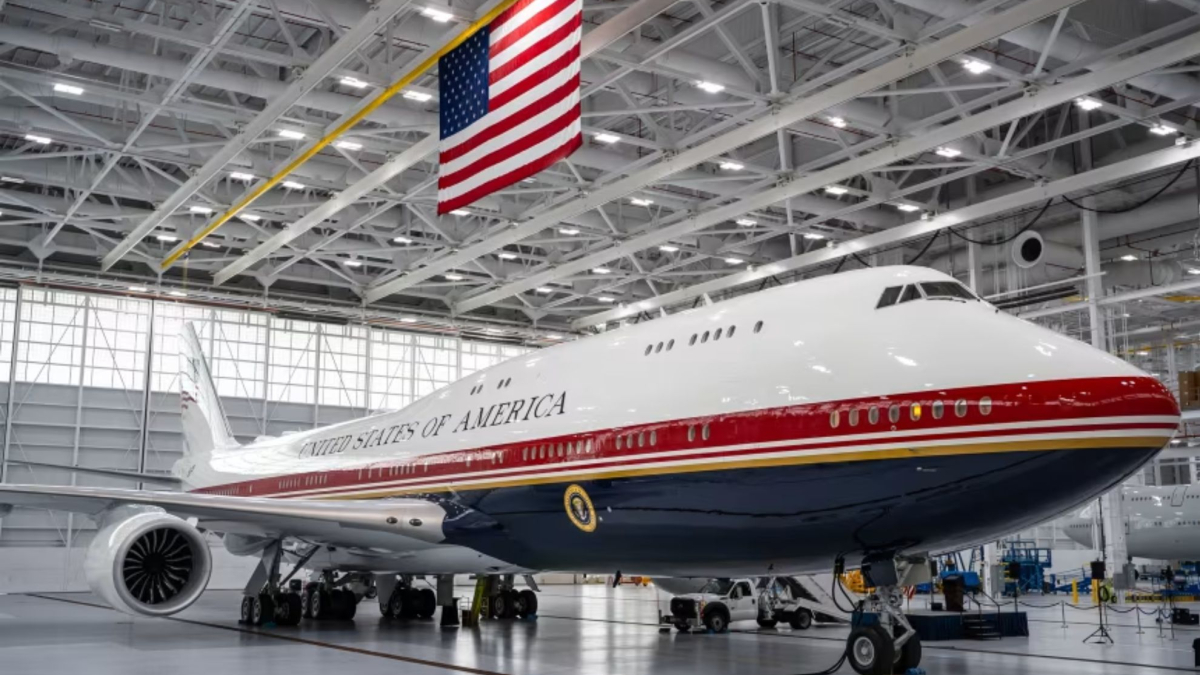 Estados Unidos presenta el nuevo avión presidencial de Donald Trump valorado en 400 millones de dólares