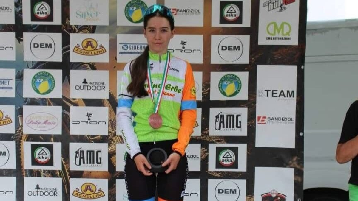 El ciclismo italiano vuelve a vestirse de luto: fallece la joven promesa Adele Cobelli a los 14 años