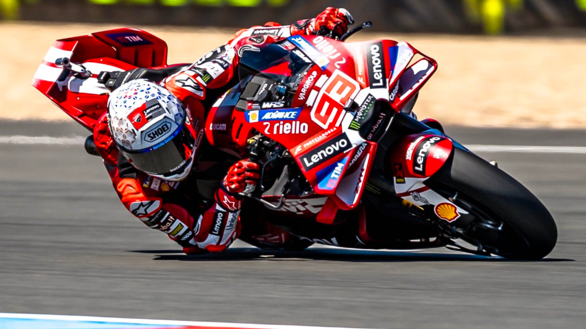 Así queda la clasificación de MotoGP 2026: Marc Márquez ha recortado 62 puntos al líder Bezzechi en tan sólo dos grandes premios