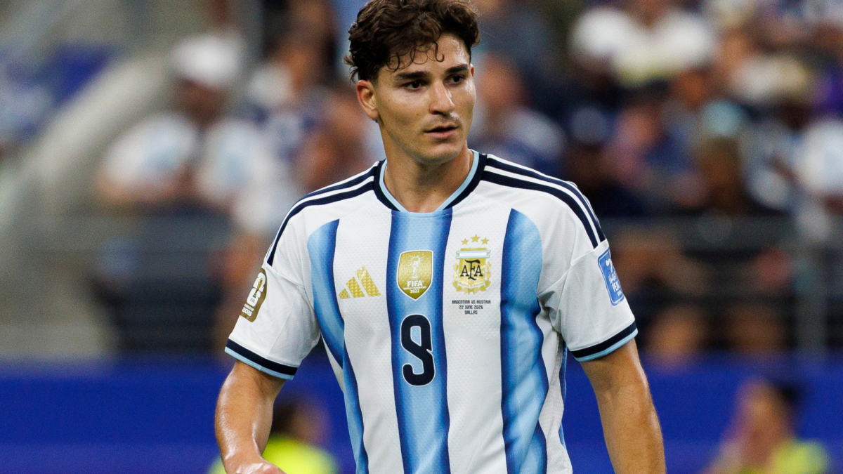 Julián Álvarez da un paso clave para su posible fichaje por el Barcelona