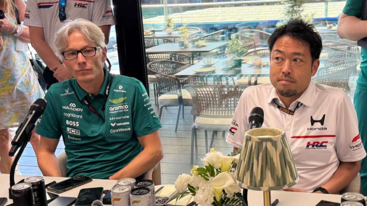 Aston Martin cuenta con Fernando: "Alonso no debería retirarse... es demasiado rápido"