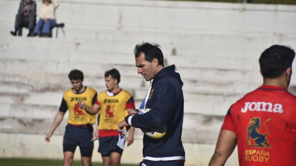 Bouza tras la experiencia con Escocia: "Es bueno entrenar por encima de nuestras posibilidades"