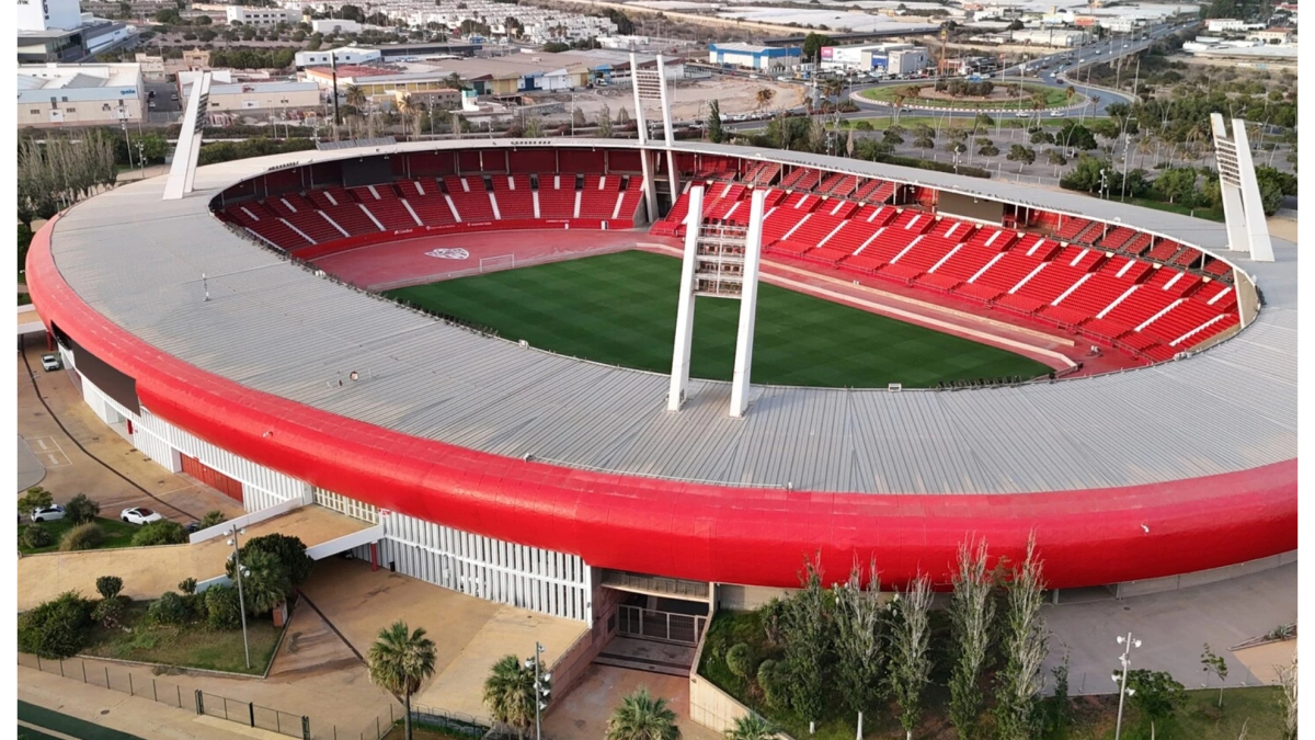 La reforma del estadio del UD Almería se realizará en dos fases para no interferir en la competición