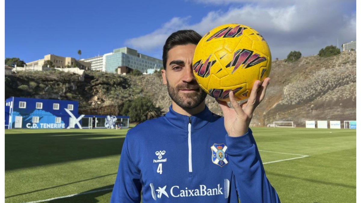 José León renueva con el Tenerife por dos temporadas