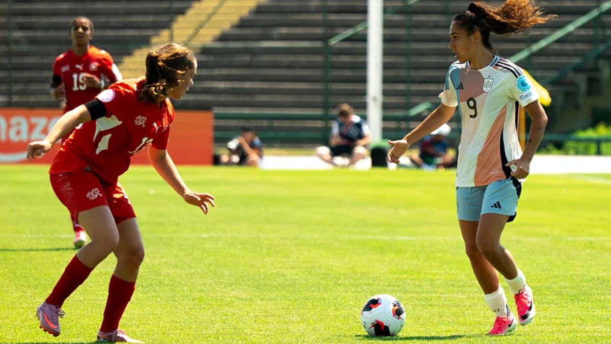 Un polémico penalti desluce el debut de España en el europeo
