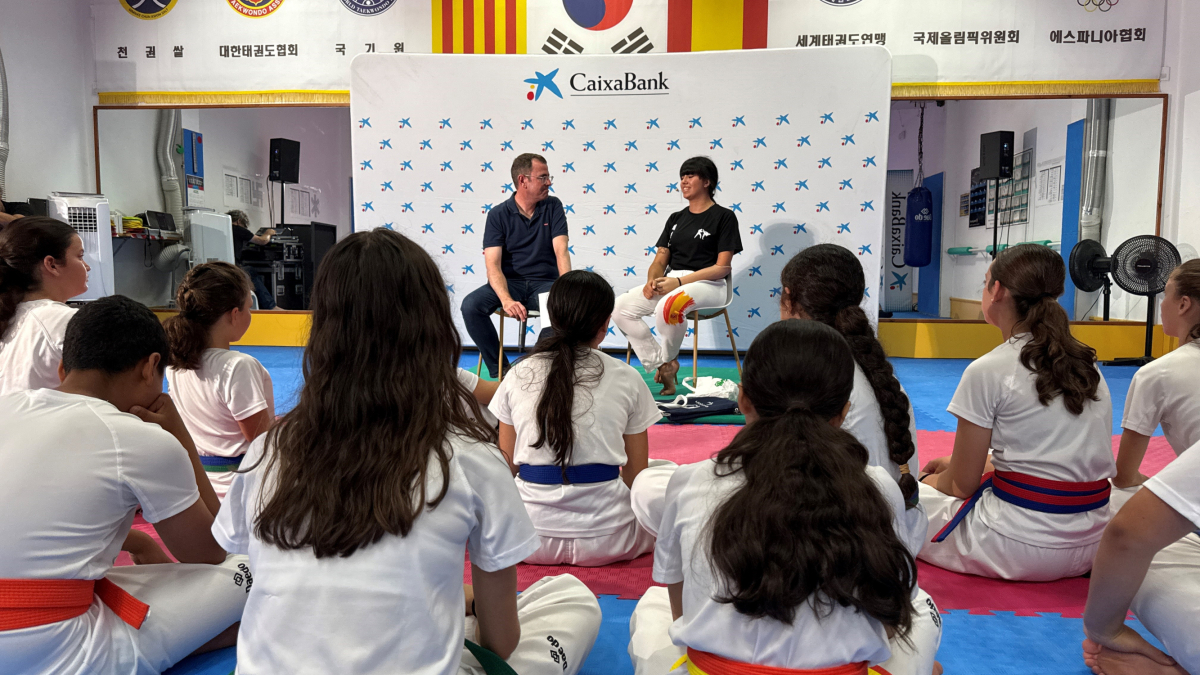 Dalia Santiago da una Masterclass de taekwondo e inclusión gracias a Empower Kids