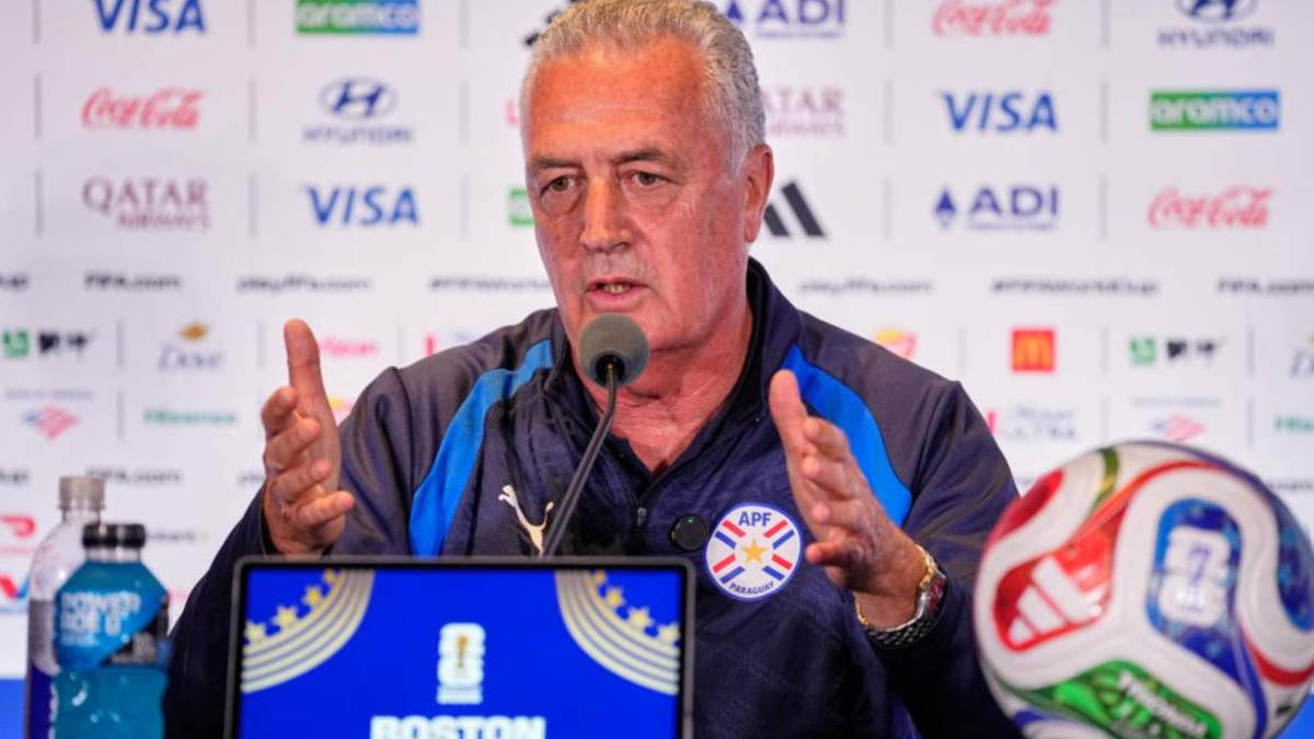 Gustavo Alfaro responde a las críticas de Chilavert y se muestra optimista ante el duelo contra Alemania