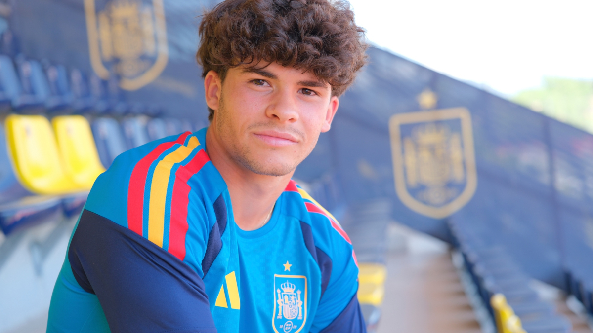 Quim Junyent impresiona con la selección española sub-19 y el Almería espera su incorporación