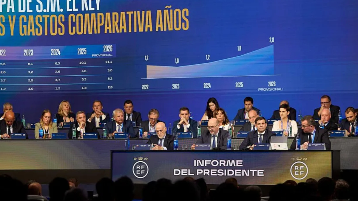 Louzán: 'Trabajaremos para que la final del Mundial 2030 se celebre en España'