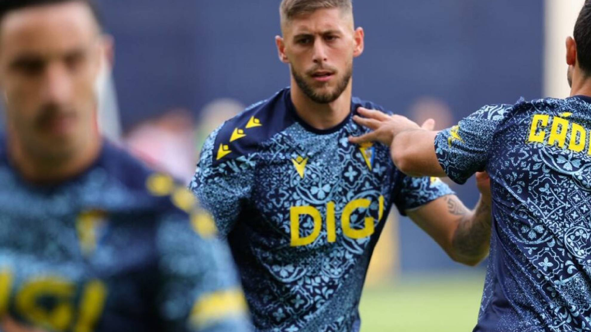 El Tenerife ficha a Jorge Moreno, un nómada supersónico