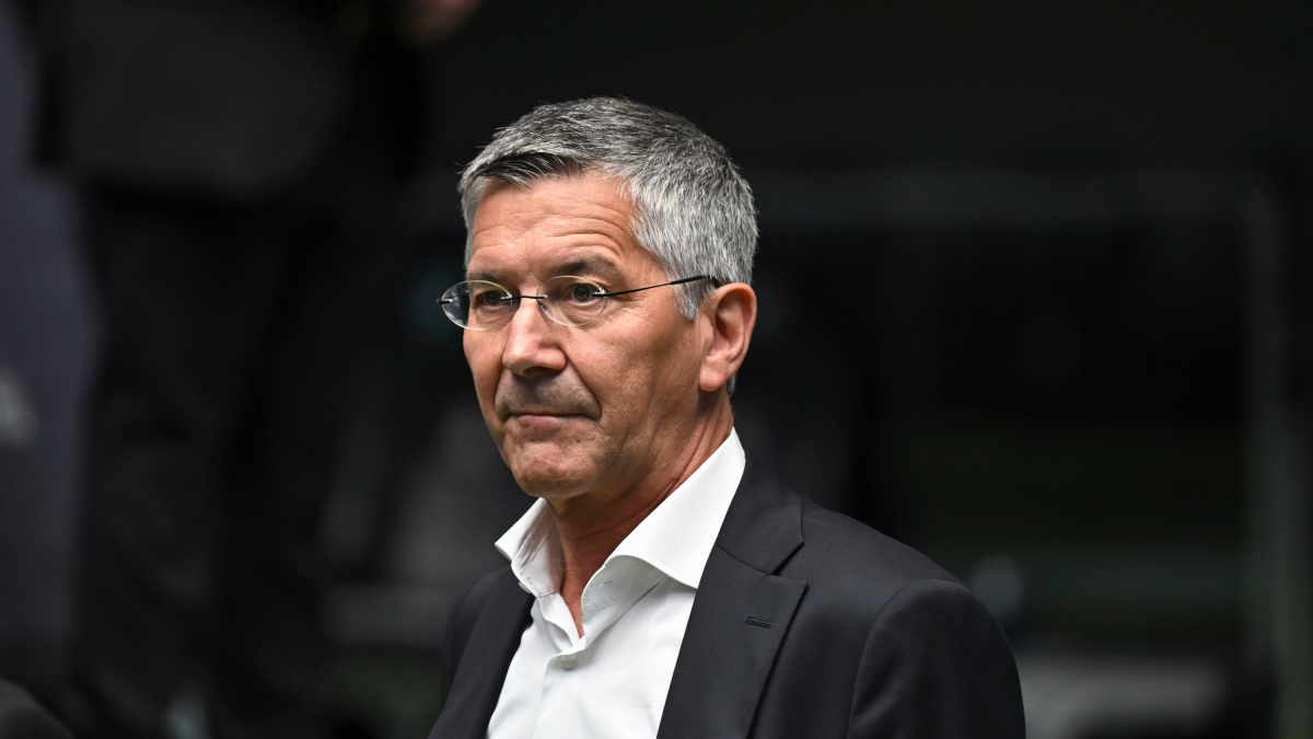 Hainer, presidente del Bayern, destaca el respeto entre su club y el Real Madrid en el acto de graduación de la Escuela Universitaria