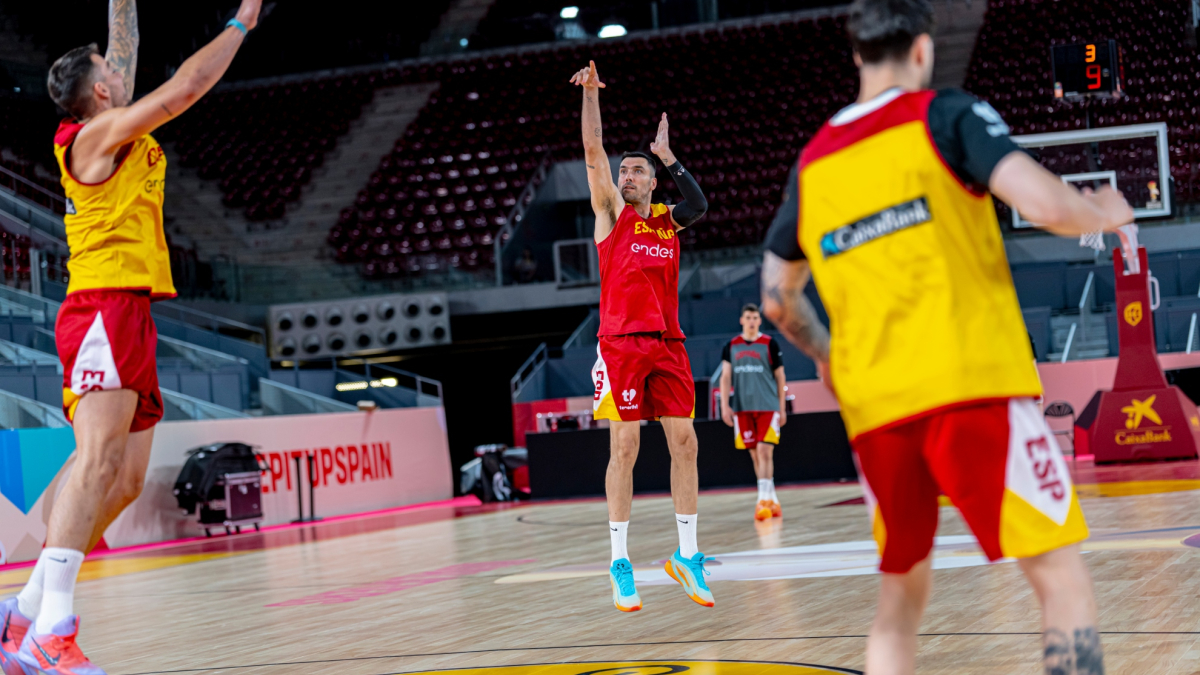Oriola, preocupado por la situación de algunos jugadores: "Hay algunos que llevan tres meses sin jugar y otros tres días"