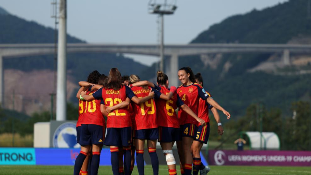 España desarma a Islandia y acaricia las semifinales del Europeo sub-19