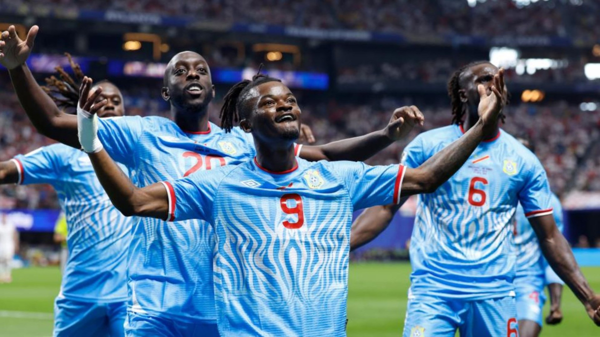 Inglaterra sufre en su partido contra RD Congo