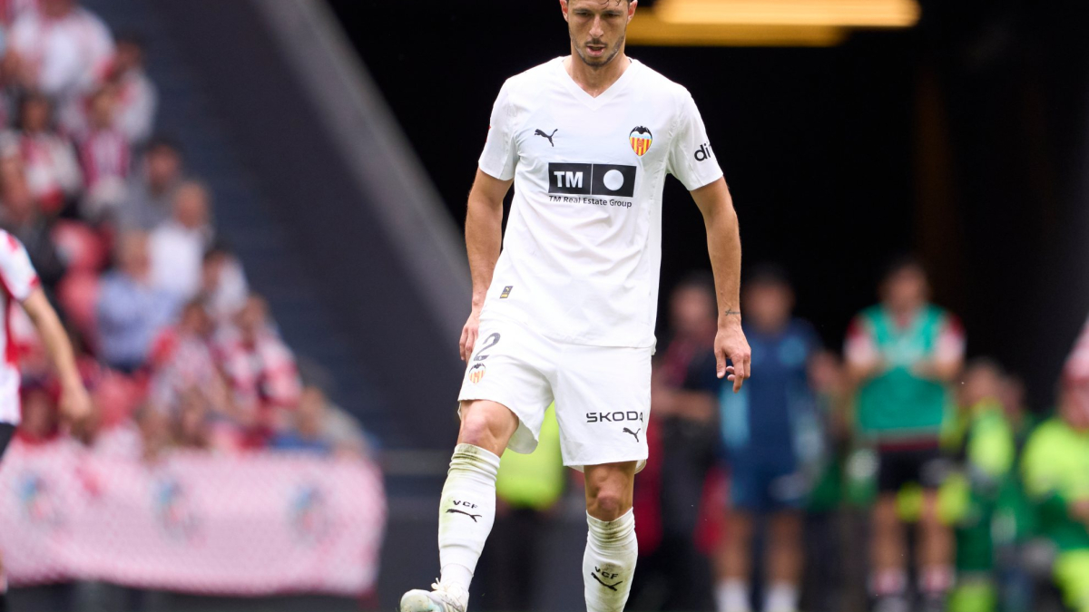 Guido Rodríguez renueva con el Valencia hasta 2028 con opción a una temporada adicional