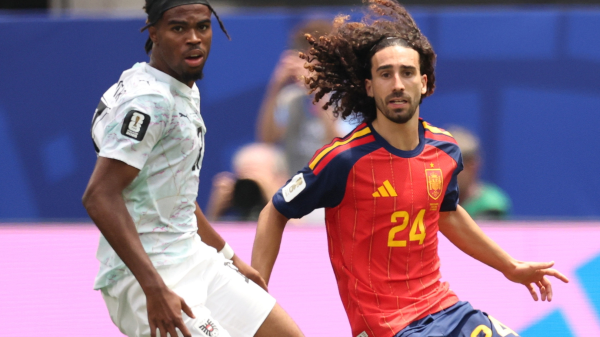 Hasta Rosalía se entusiasmó con Cucurella