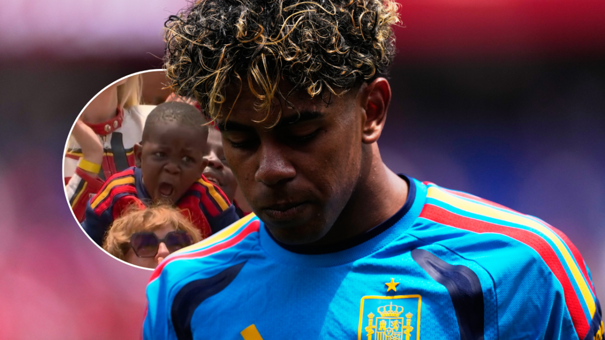 Lamine alaba a su hermano tras el pase a octavos