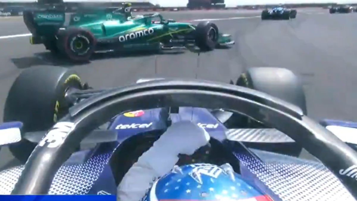 Checo Pérez embiste a Alonso y revienta su carrera