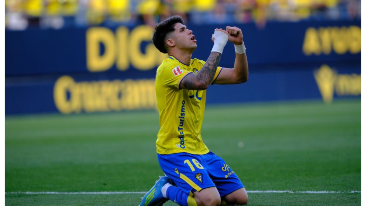 El Cádiz renueva la cesión de Antoñito Cordero para la temporada 2026/27
