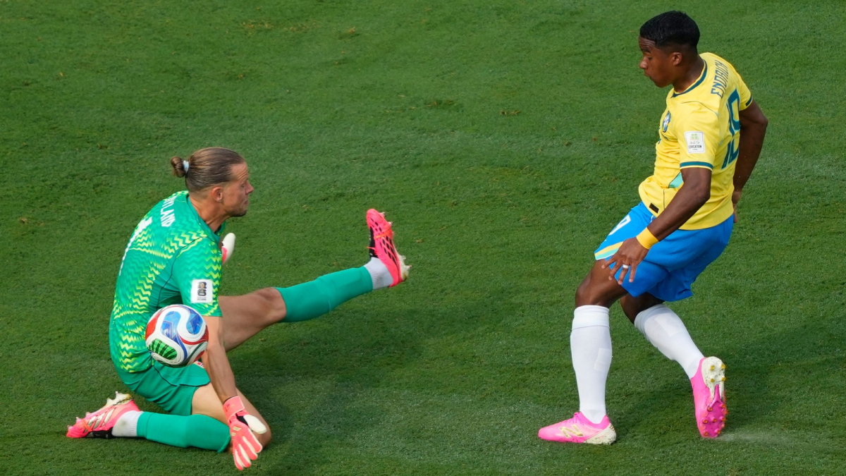 Nyland, de salir del Sevilla por la puerta de atrás a tumbar a Brasil: "Me alegro por lo mal que lo ha pasado"