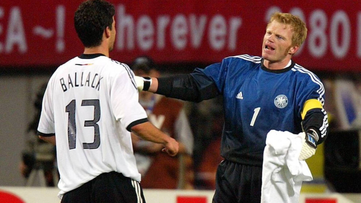 Oliver Kahn ironiza sobre el caso Balogun: "Me gustaría que le quitaran la amarilla del 2002 a Ballack"