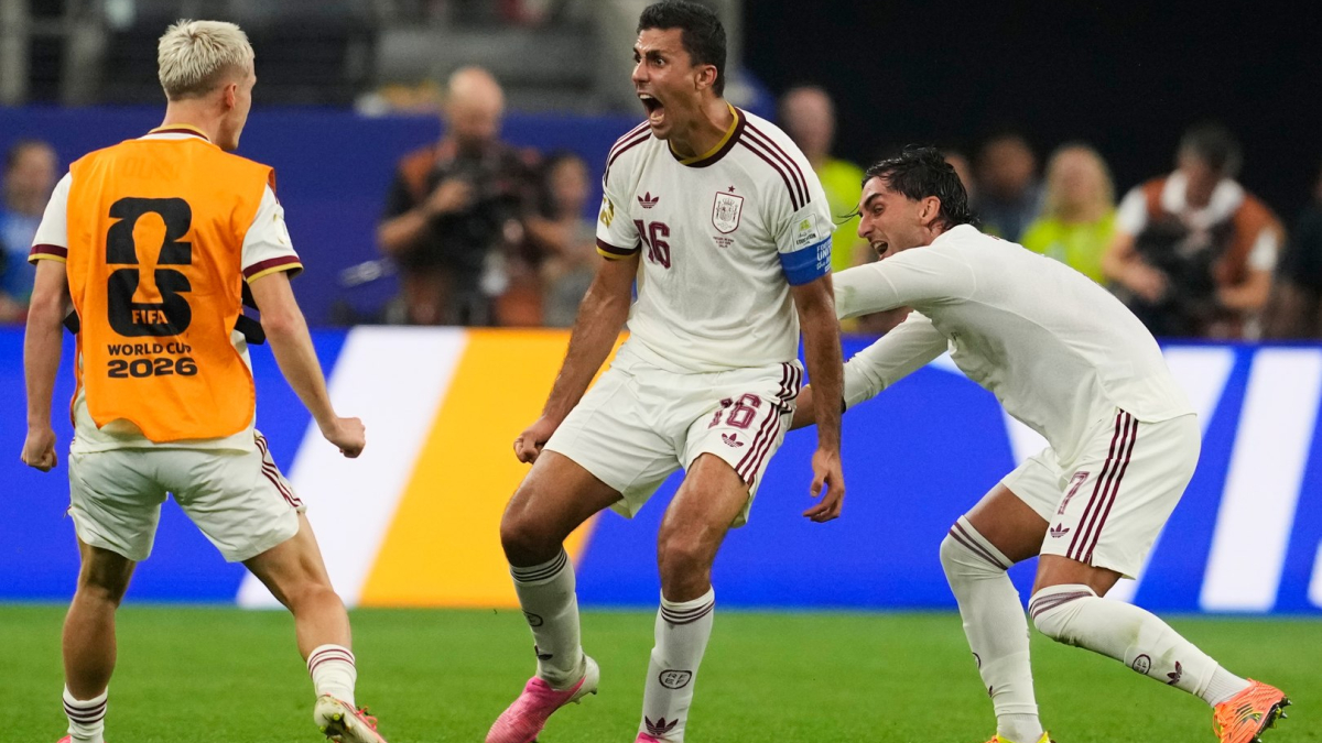 Jugadores de España apercibidos que se perderían las semifinales si ven amarilla contra Bélgica