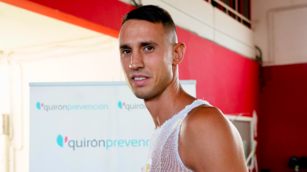 Vlachodimos comienza la pretemporada con el Sevilla