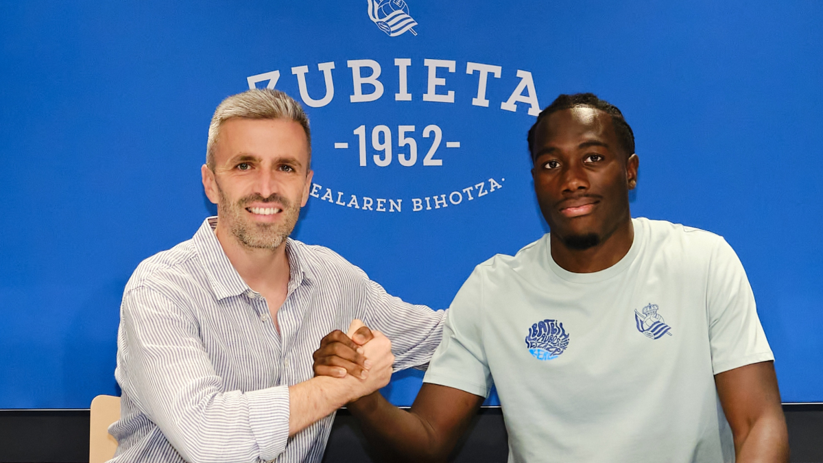 La Real Sociedad amplía el contrato de Alex Lebarbier hasta 2028