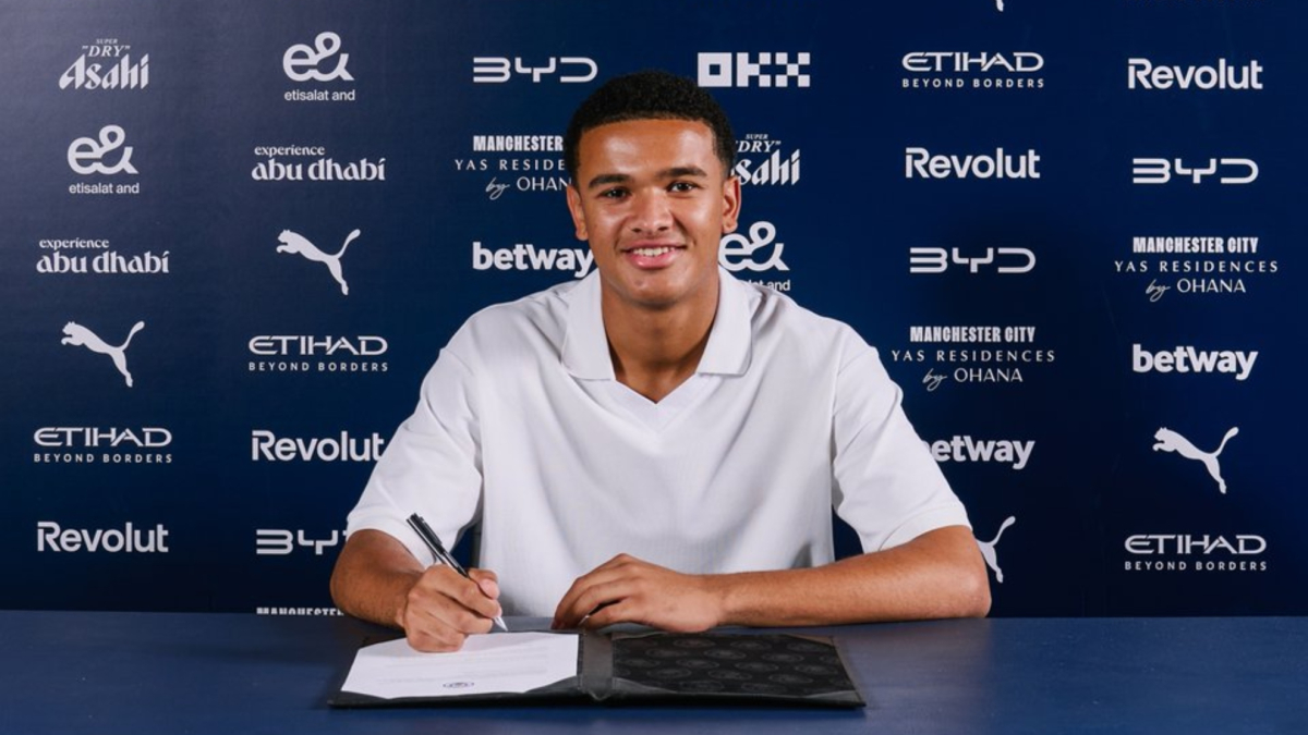 El Manchester City ficha al joven portero Pierce Charles y lo cede al Queens Park Rangers