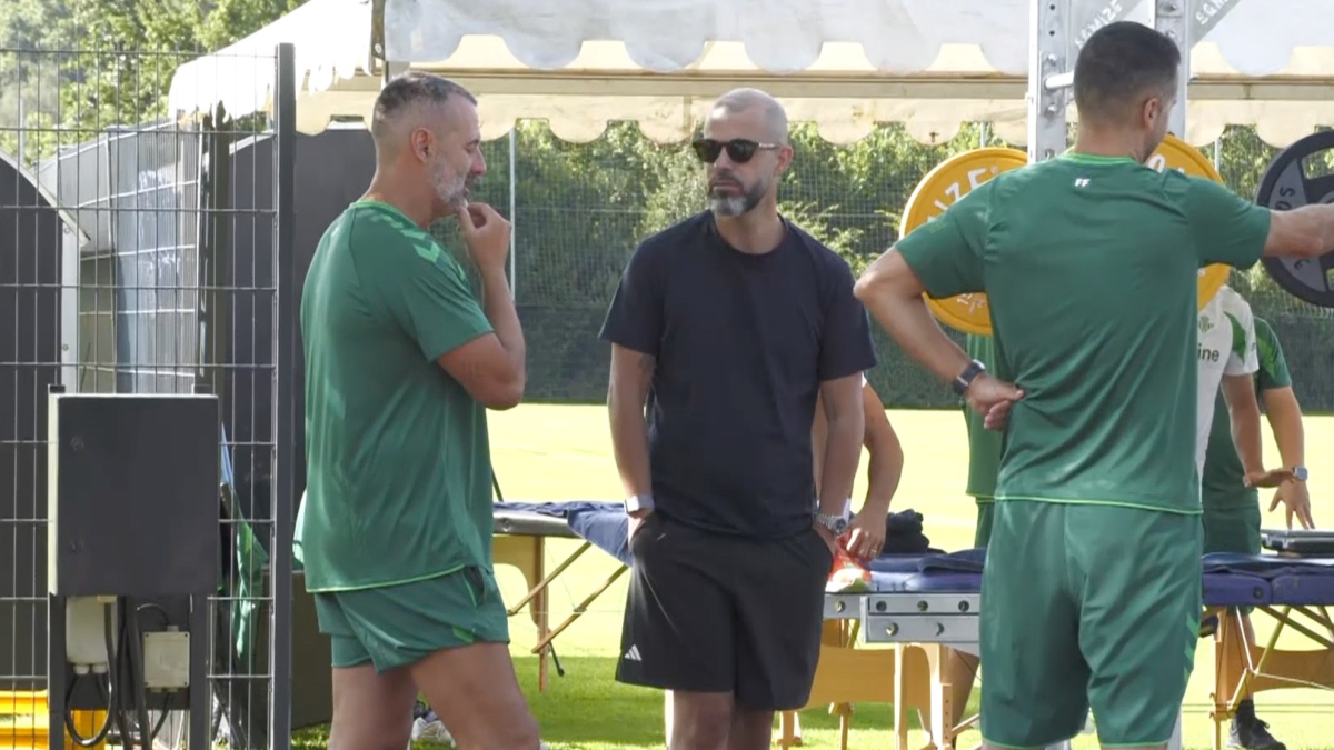 Fajardo comienza a dar forma al Betis de Champions