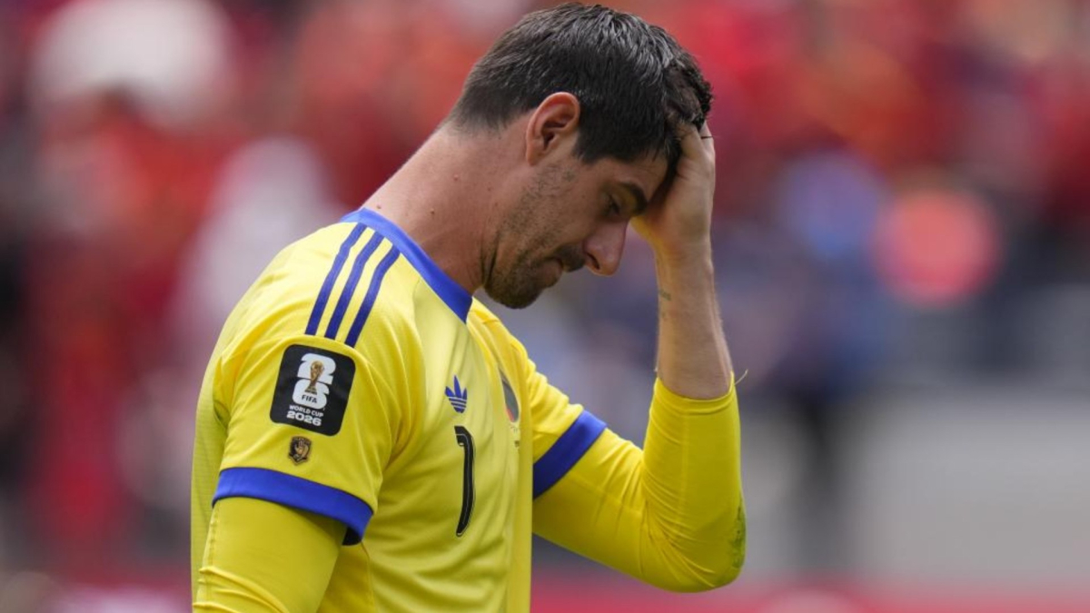 Courtois se plantea un descanso en la selección belga tras su lesión